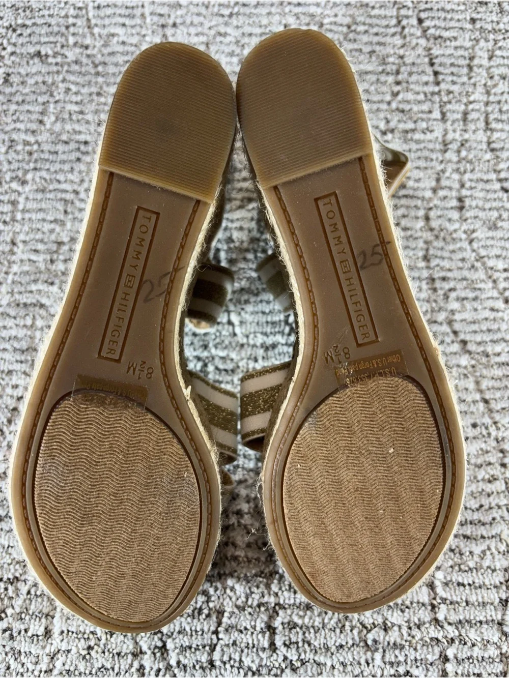 Tommy Hilfiger Women's Size 8.5 Gold Multi Texture Theia Espadrille Wedge Sandal